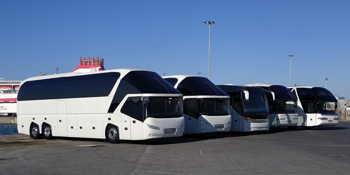 Smiling tours bus fleet2